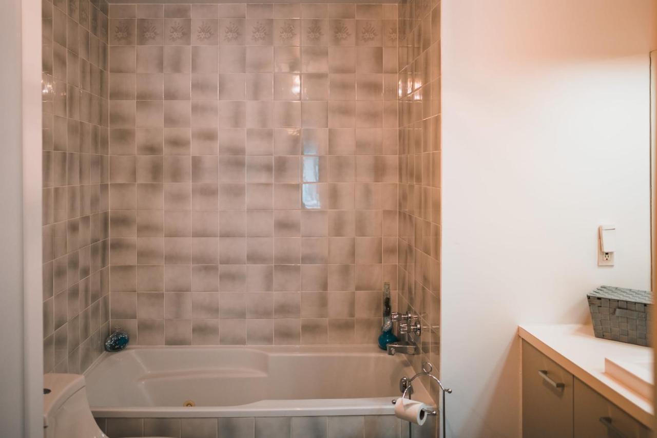 Magnifique Condo Pres Du Lac Tremblant Mont-Tremblant Luaran gambar
